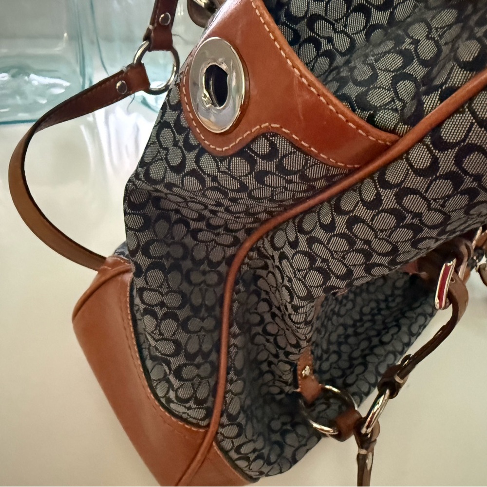 Coach Navy and Tan Shoulder Bag - Picture 9 of 14